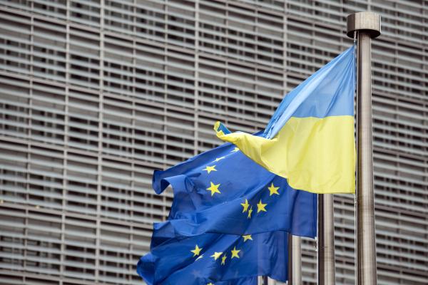 Ukrainian flag in front of the Berlaymont building on the occasion of Europe day